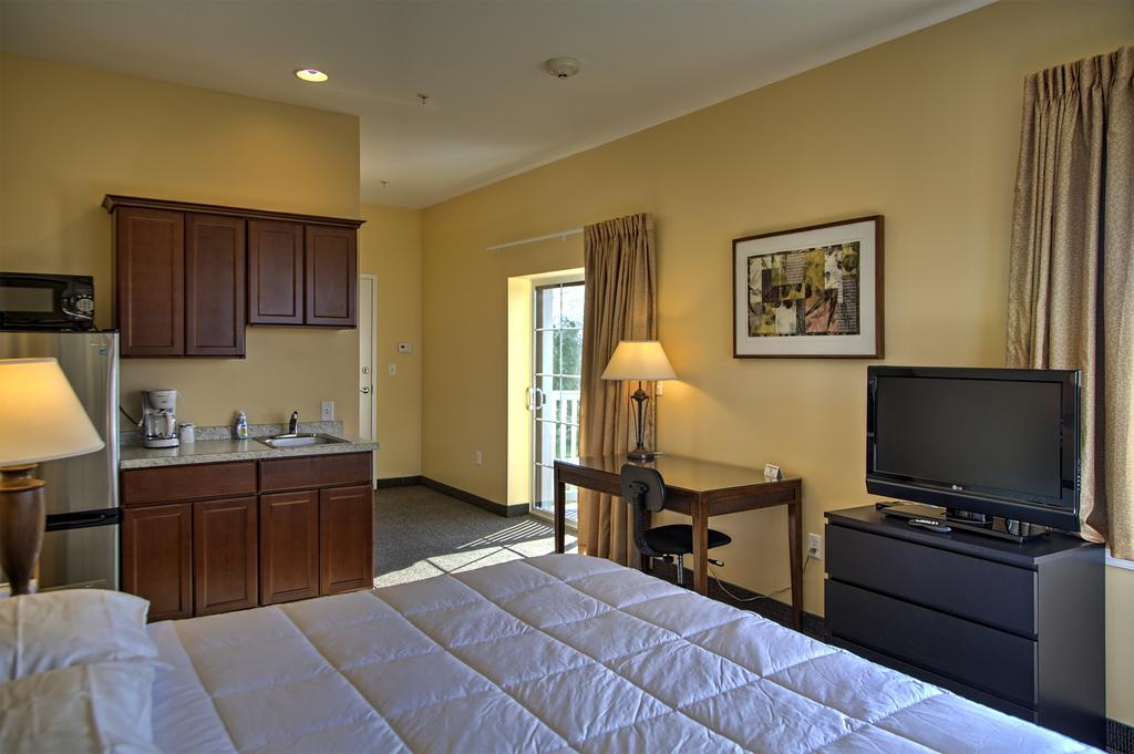 Brinton Suites Concordville エクステリア 写真